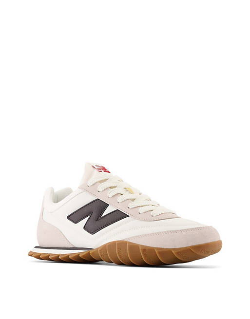 

Бело-черные кроссовки New Balance RC30, Черный