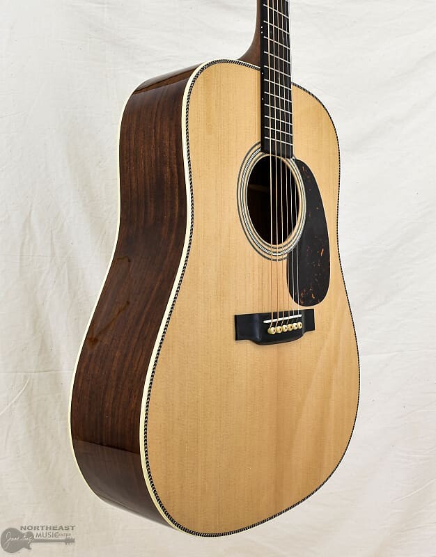 

С.Ф. Акустическая гитара Martin Custom Shop "Super D" из гватемальского палисандра Custom Shop "Super D" Guatemalan Guitar