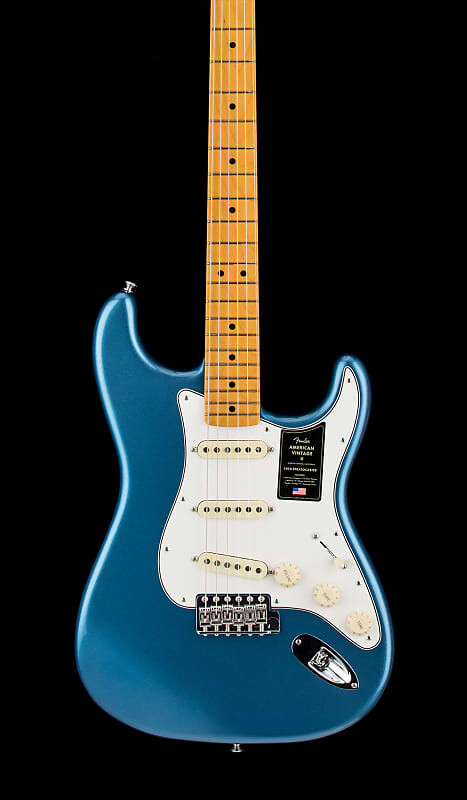 

Fender American Vintage II 1973 Stratocaster — Лейк-Плэсид синий #11464