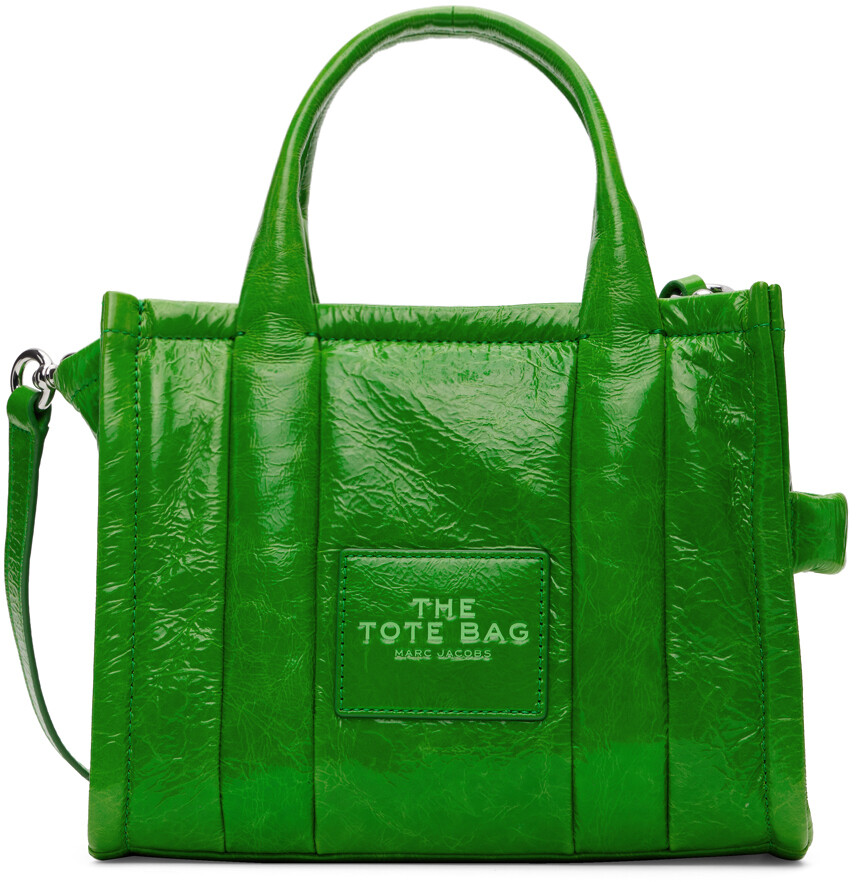 

Зеленая объемная сумка-тоут The Shiny Crinkle Mini Tote Marc Jacobs