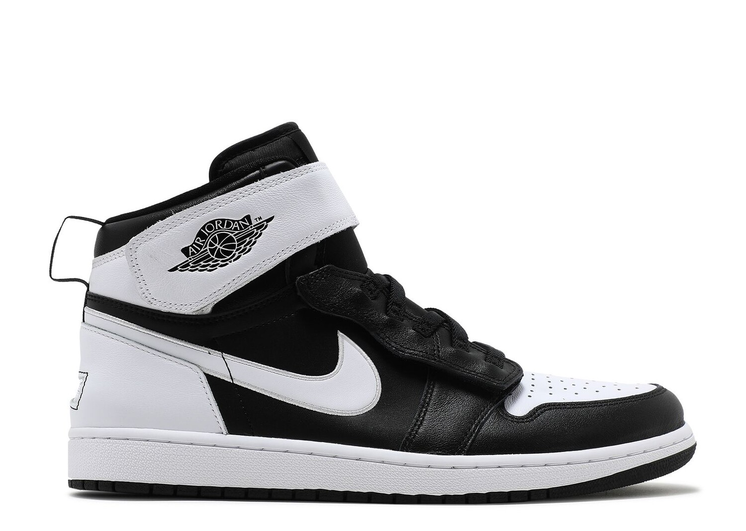 

Кроссовки Air Jordan Air Jordan 1 High Flyease 'Black White', черный
