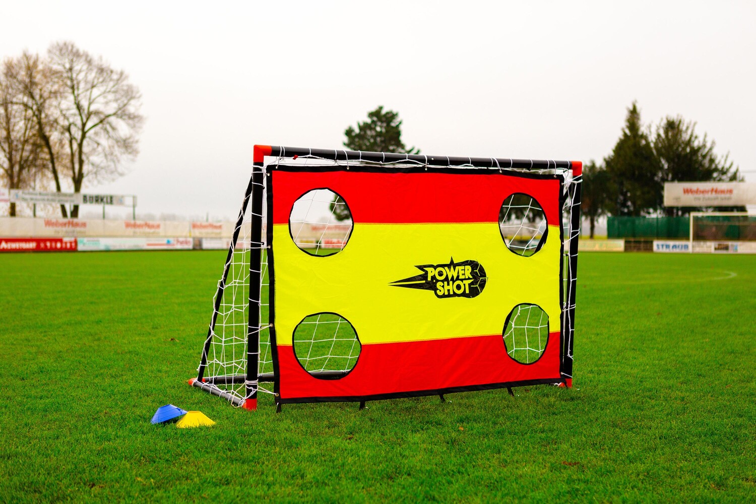 

Mur de tir pour but 1,8 x 1,2 м - Drapeau espagnol POWER SHOT, Красно-желтый