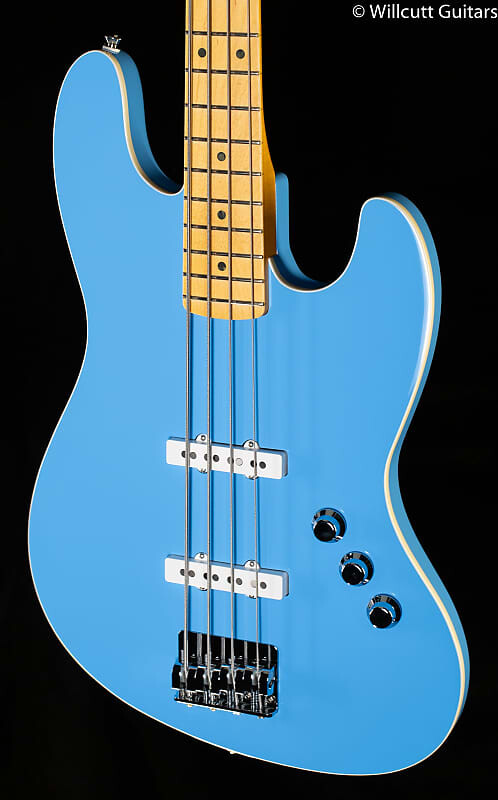 

Fender Aerodyne Special Jazz Bass California Blue (588)
