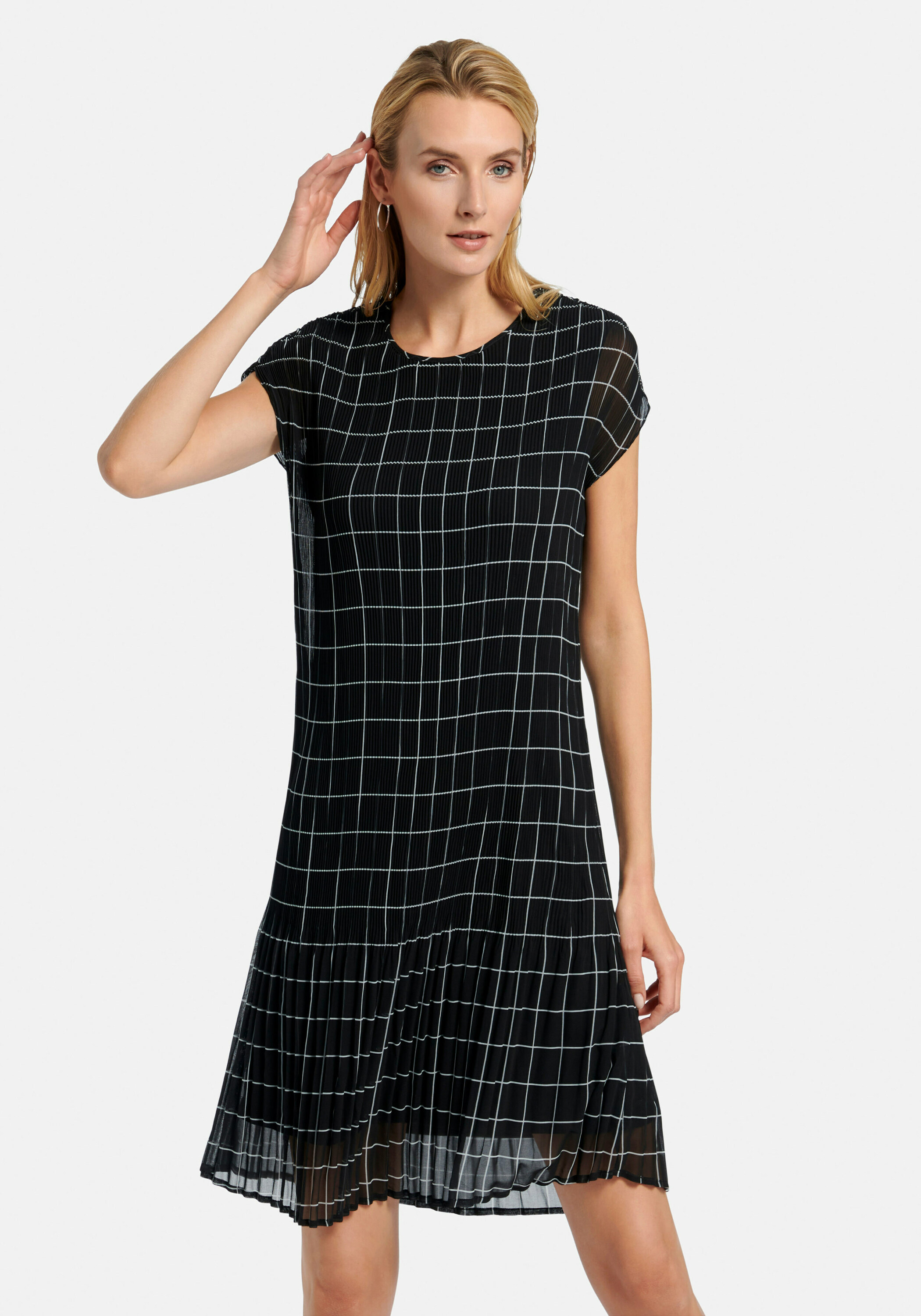 цена Платье UTA RAASCH Abend Sleeveless dress with check pattern, черный