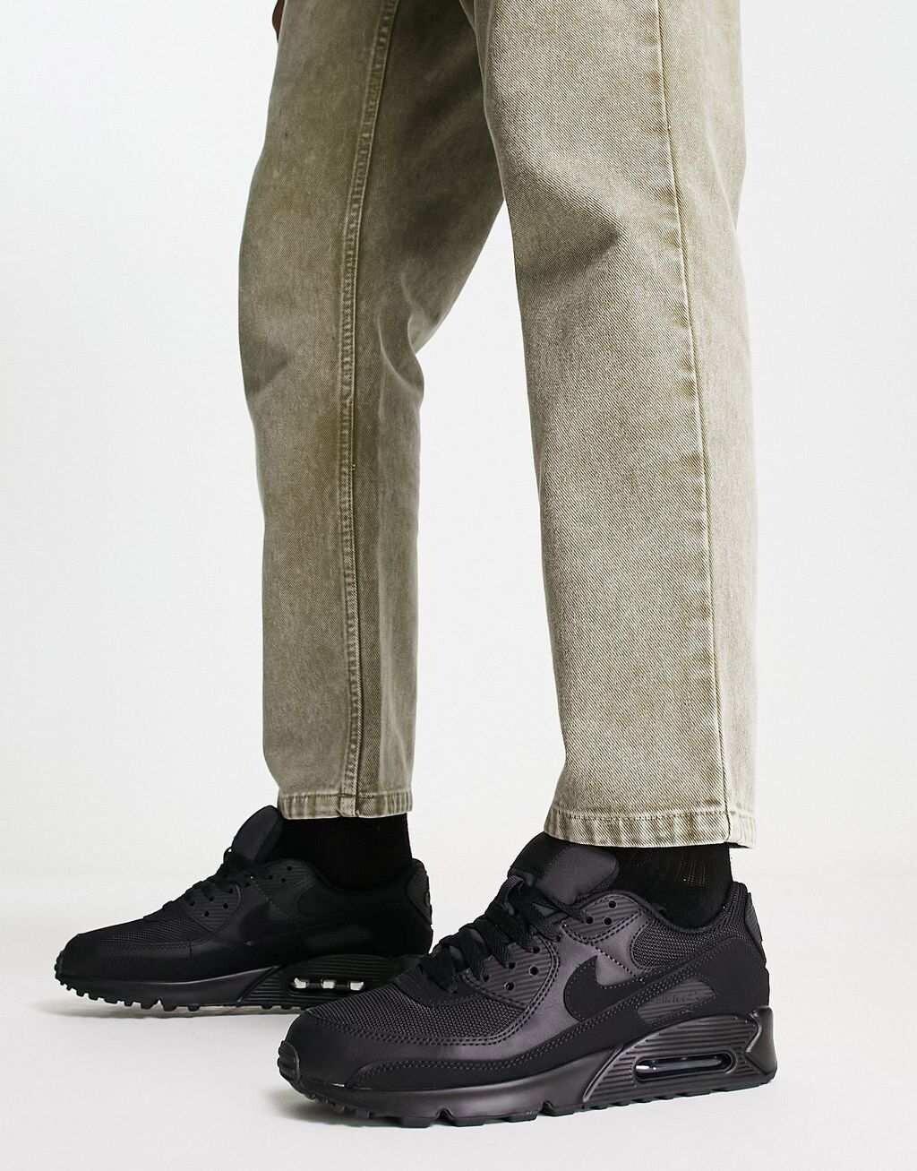 

Черные кроссовки Nike Air Max 90 Recraft