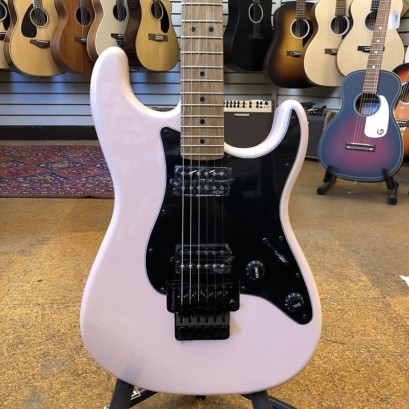 

Squier Contemporary Stratocaster HH FR Shell Pink Pearl с накладкой из жареного клена