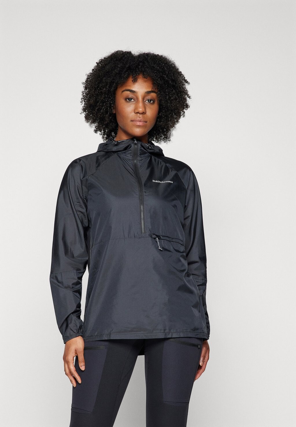 

Куртка Hardshell LIGHTWEIGHT WIND ANORAK Peak Performance, черный
