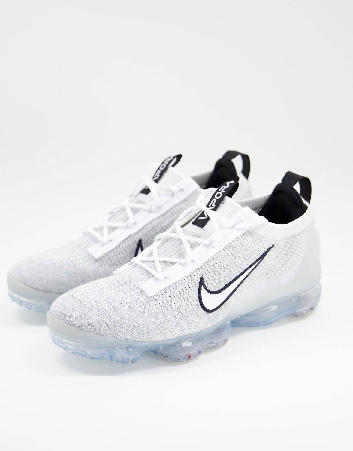 

Белые кроссовки Nike VaporMax 2021 Flyknit