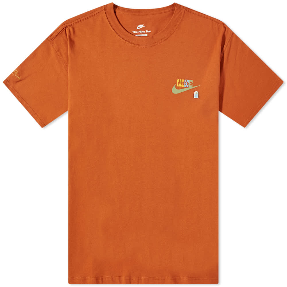 

Футболка Nike Radiant Sole Tee