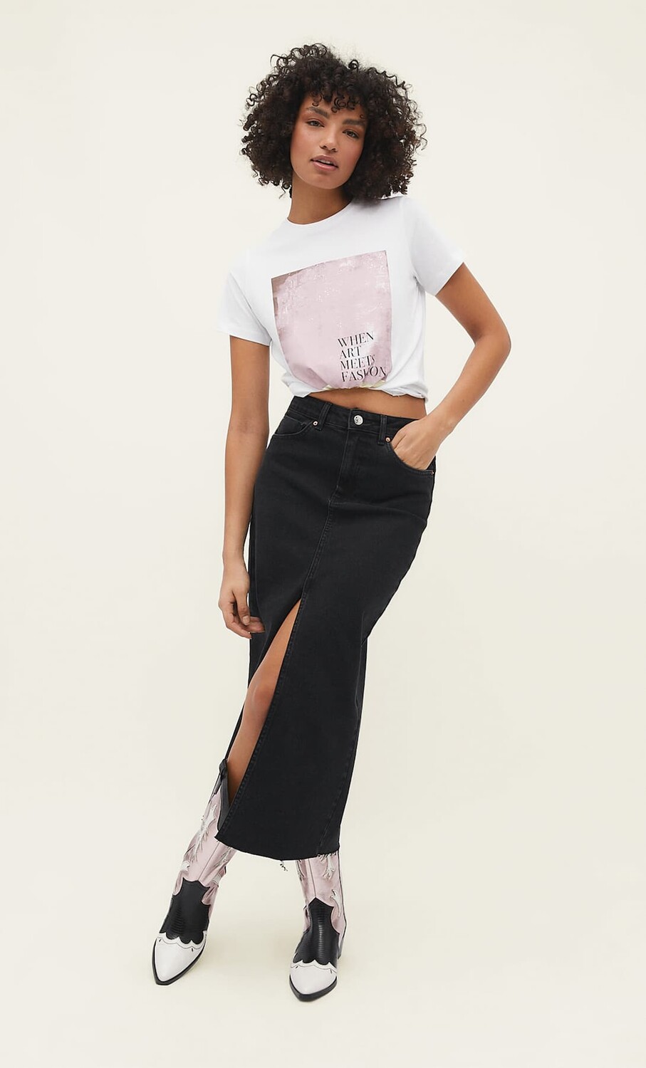 

Футболка с принтом фольгой Stradivarius, розовый