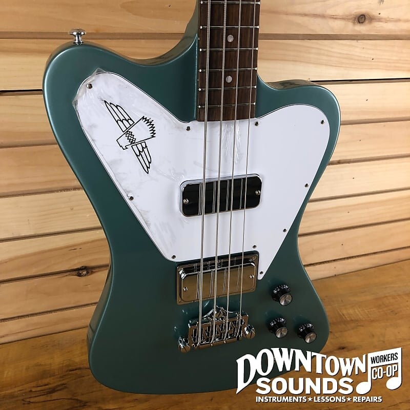 

Gibson Non-Reverse Thunderbird с жестким футляром - Inverness Green NON-REVERSE THUNDERBIRD - INVERNESS GREEN