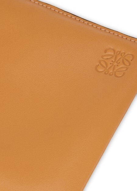 

Сумка Flamenco Pocket Loewe