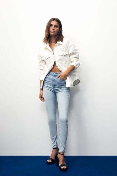 

Джинсы скинни с очень высокой посадкой PULL&BEAR