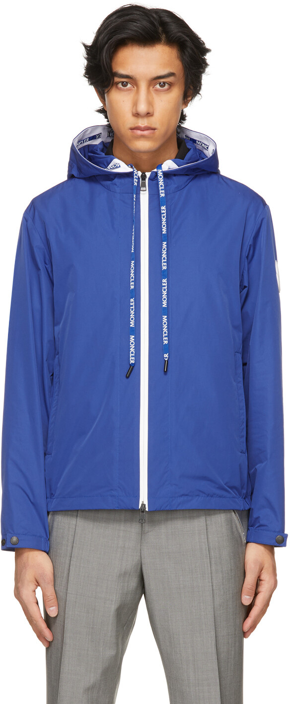 

Синяя куртка Carles Moncler