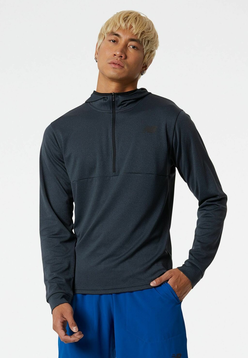 

Толстовка Tenacity Quarter Zip New Balance, черный