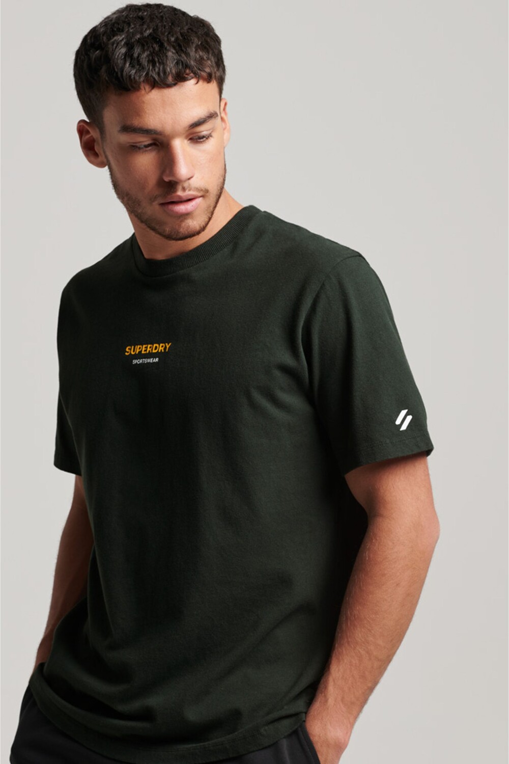 

Свободная футболка Sportswear с логотипом Superdry, зеленый