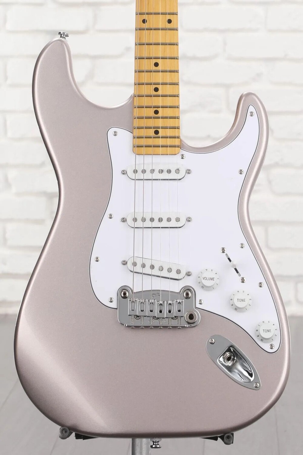 

Электрогитара G&L Tribute Legacy — Shoreline Gold