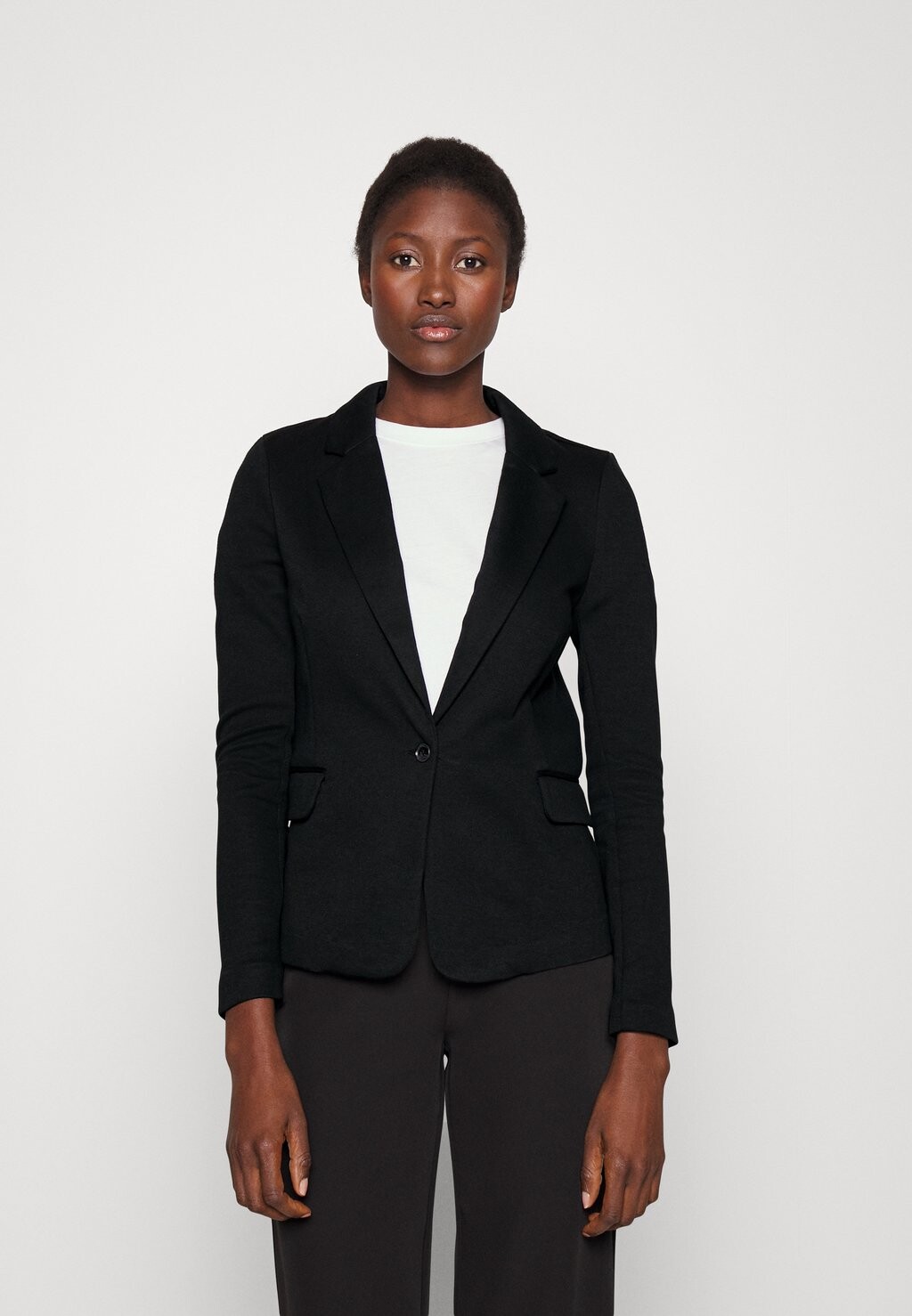 

Блейзер Vero Moda, черный