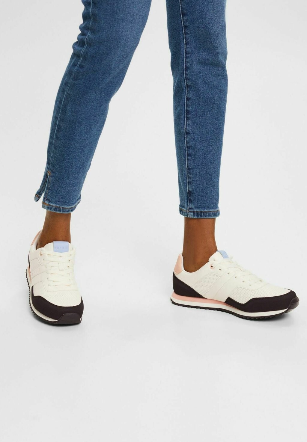 

Кроссовки Esprit