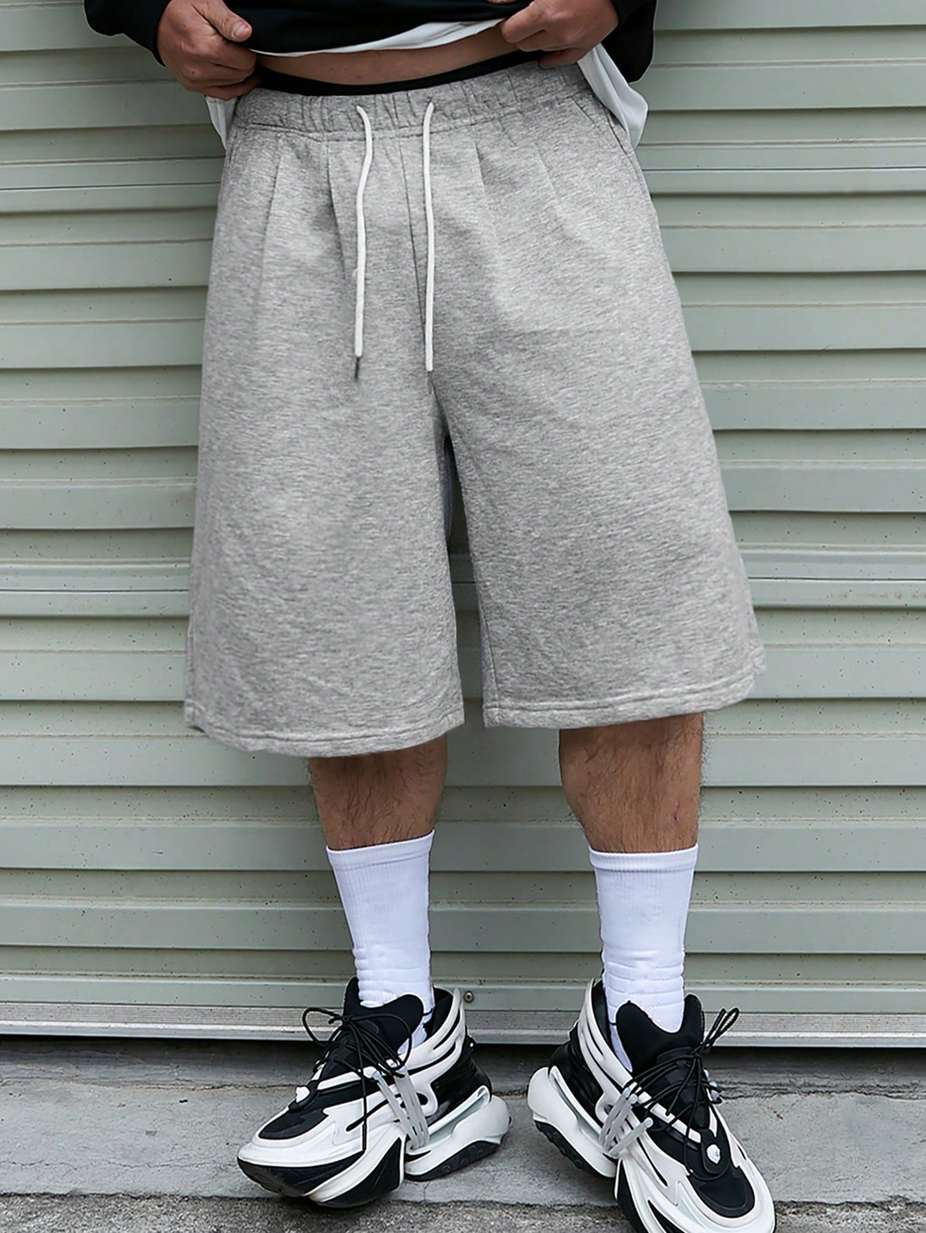 Мужские шорты свободного кроя Manfinity EMRG с поясом и шнурком, серый