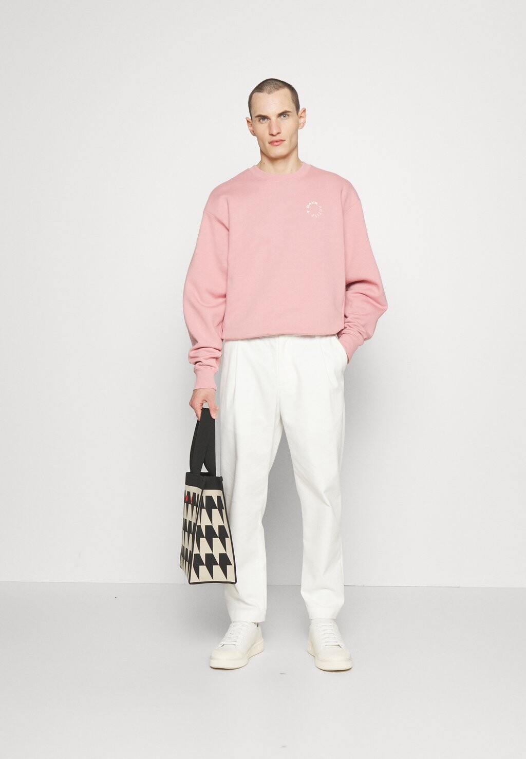 

Толстовка ORGANIC CREWNECK 7 DAYS Active, наперстянка