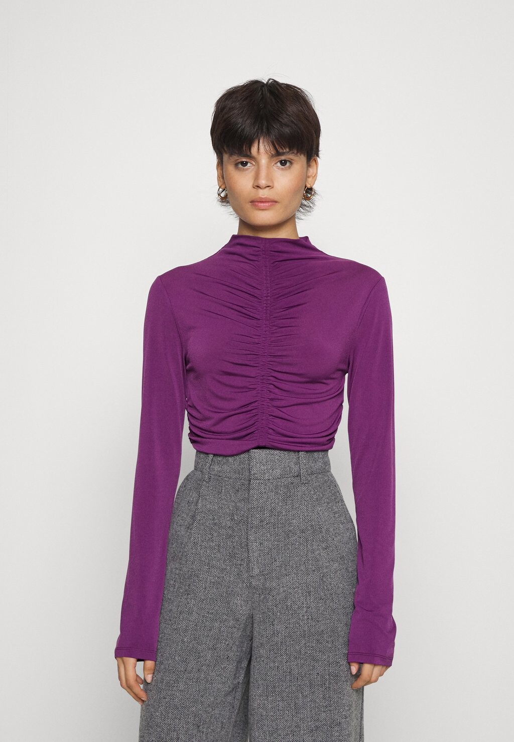 

Топ с длинными рукавами Gina Tricot