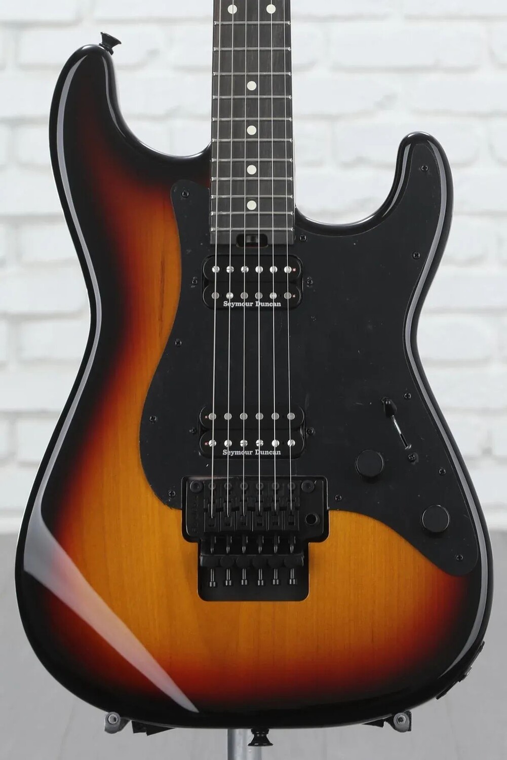 

Электрогитара Charvel Pro-Mod So-Cal Style 1 HH FR E — трехцветный Sunburst