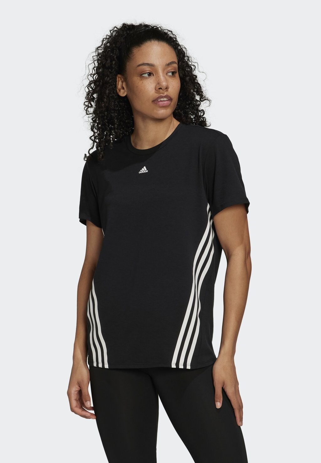 

Футболка с принтом Adidas, черно-белый, Черный