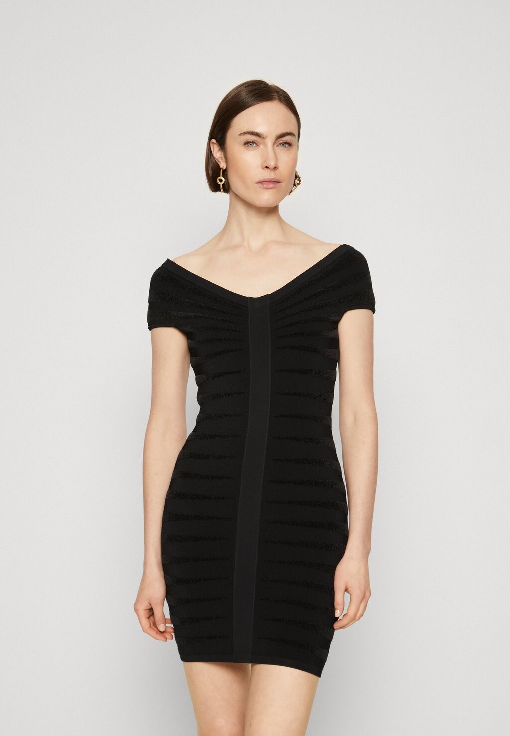 

Платье-футляр MARCIANO BY GUESS ПЛАТЬЕ-СВИТЕР PORSHA, цвет jet black
