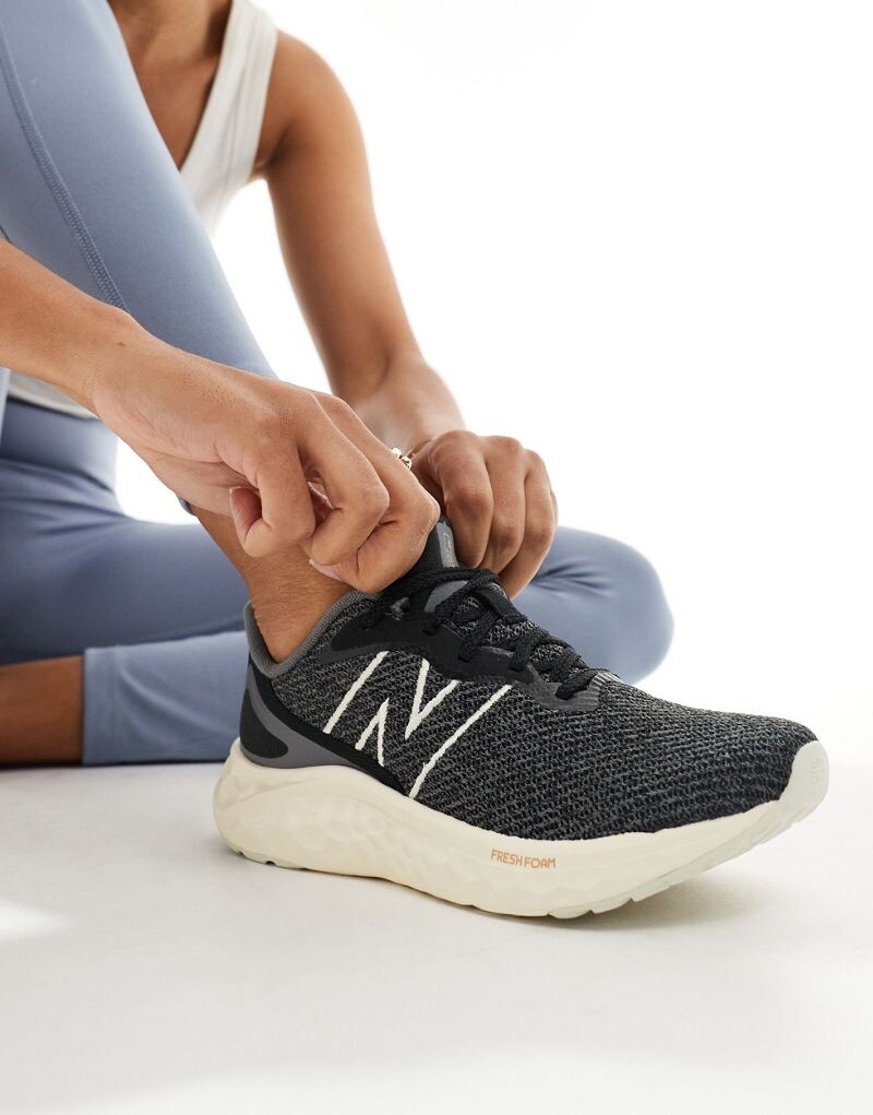 

New Balance - Arisi - кроссовки для бега черного цвета