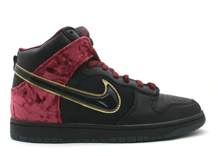 

Кроссовки Nike DUNK HIGH PREMIUM SB 'BLOODY SUNDAY', черный