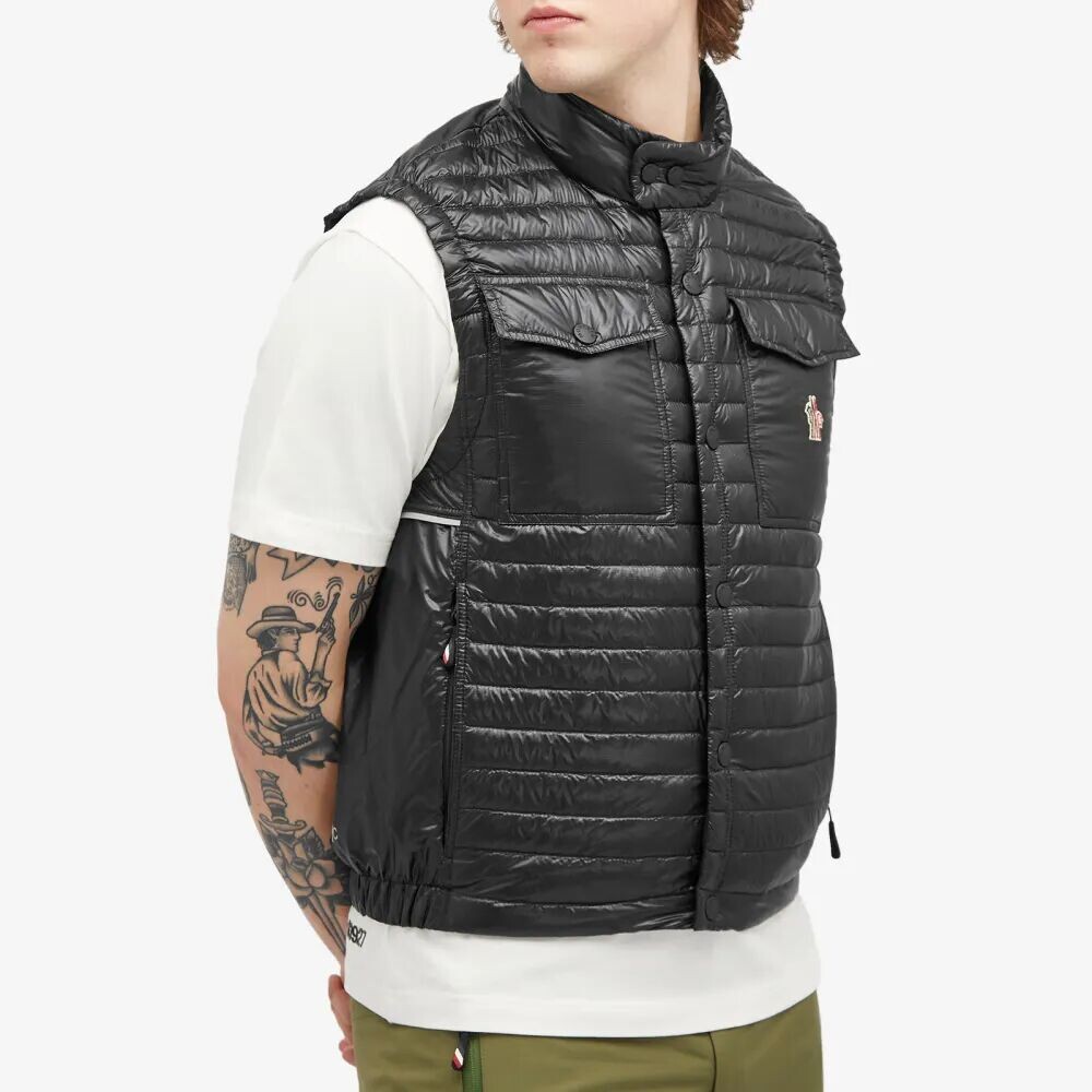 

Moncler Grenoble Жилет Ollon из микро-рипстопа, черный