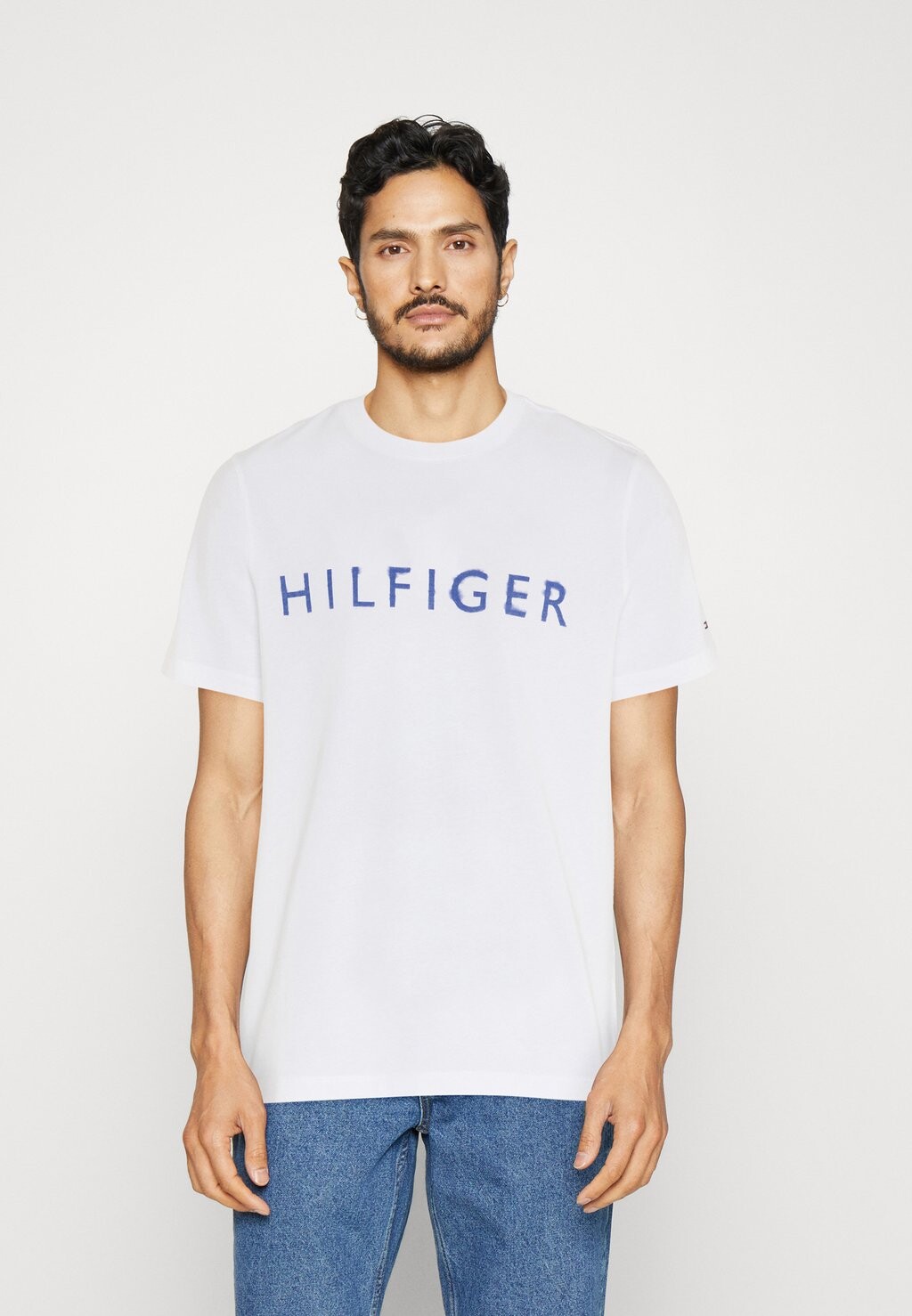 

Футболка с принтом Tommy Hilfiger, белый