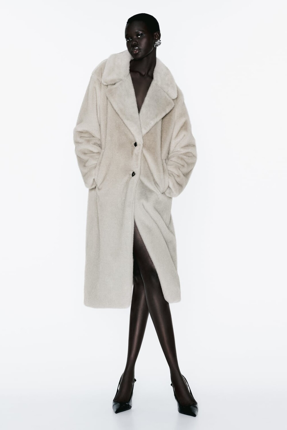 

Длинное пальто из искусственного меха ZARA, серый
