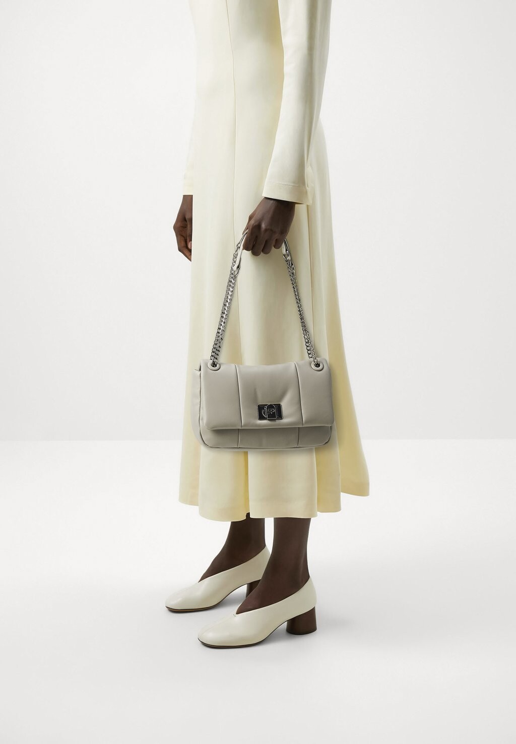 

Сумка Shoulder Bag Cruella PARFOIS, цвет ecru
