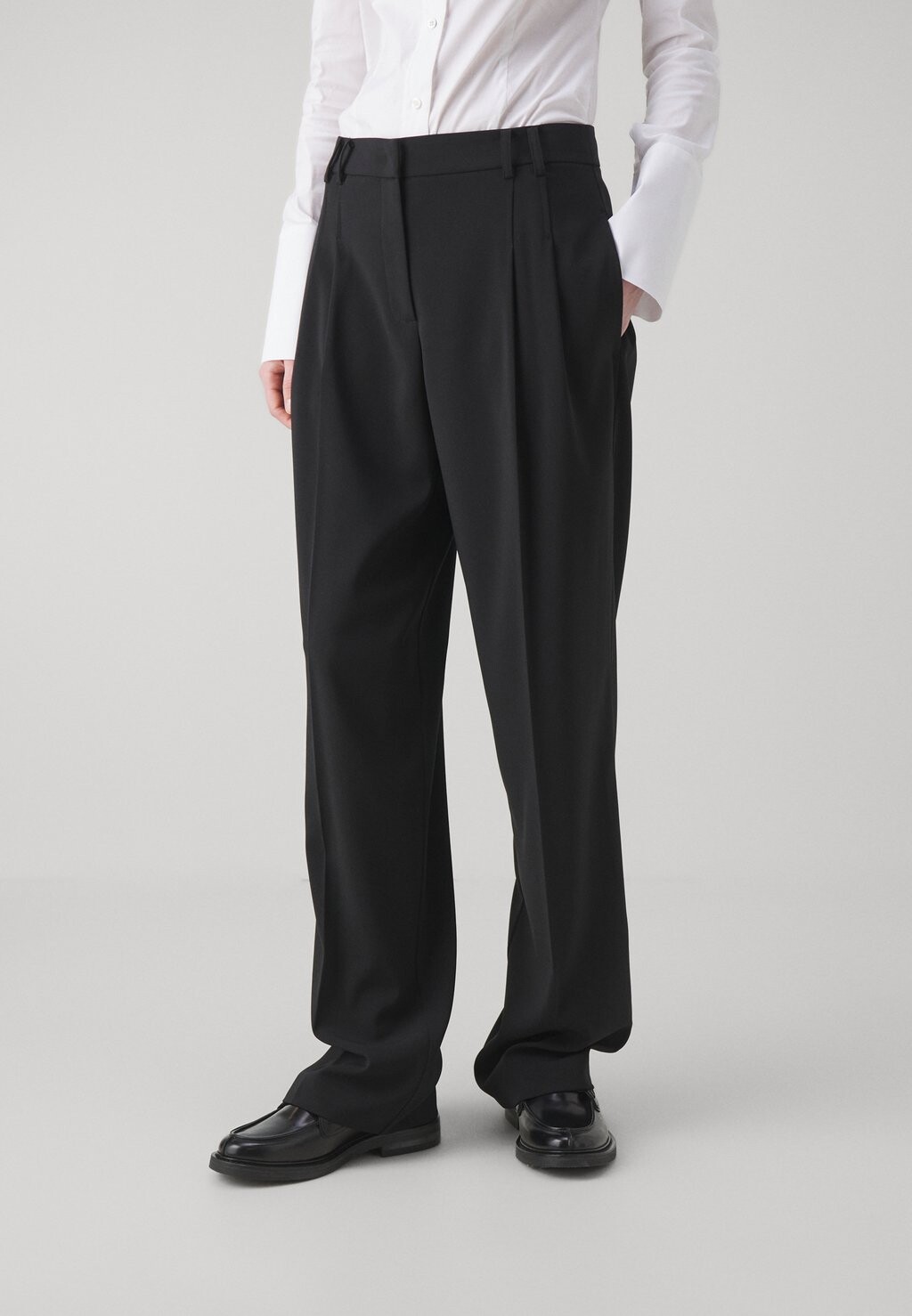 

Брюки PANTALONI Patrizia Pepe, черный