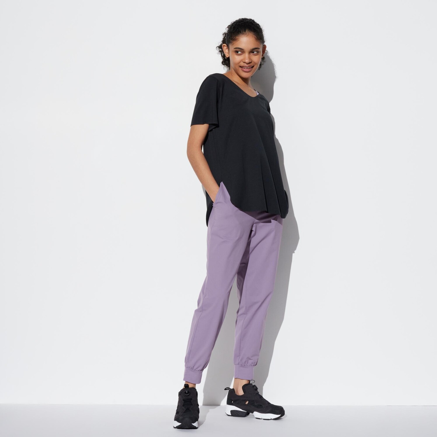 

Ультраэластичные спортивные брюки AIRism (стандартная длина 66-68см) UNIQLO, фиолетовый