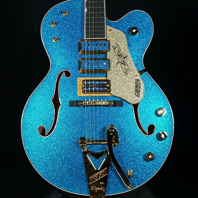

Электрогитара Gretsch USA Custom Shop 6120 Chet Blue Sparkle 3-PU Guitar