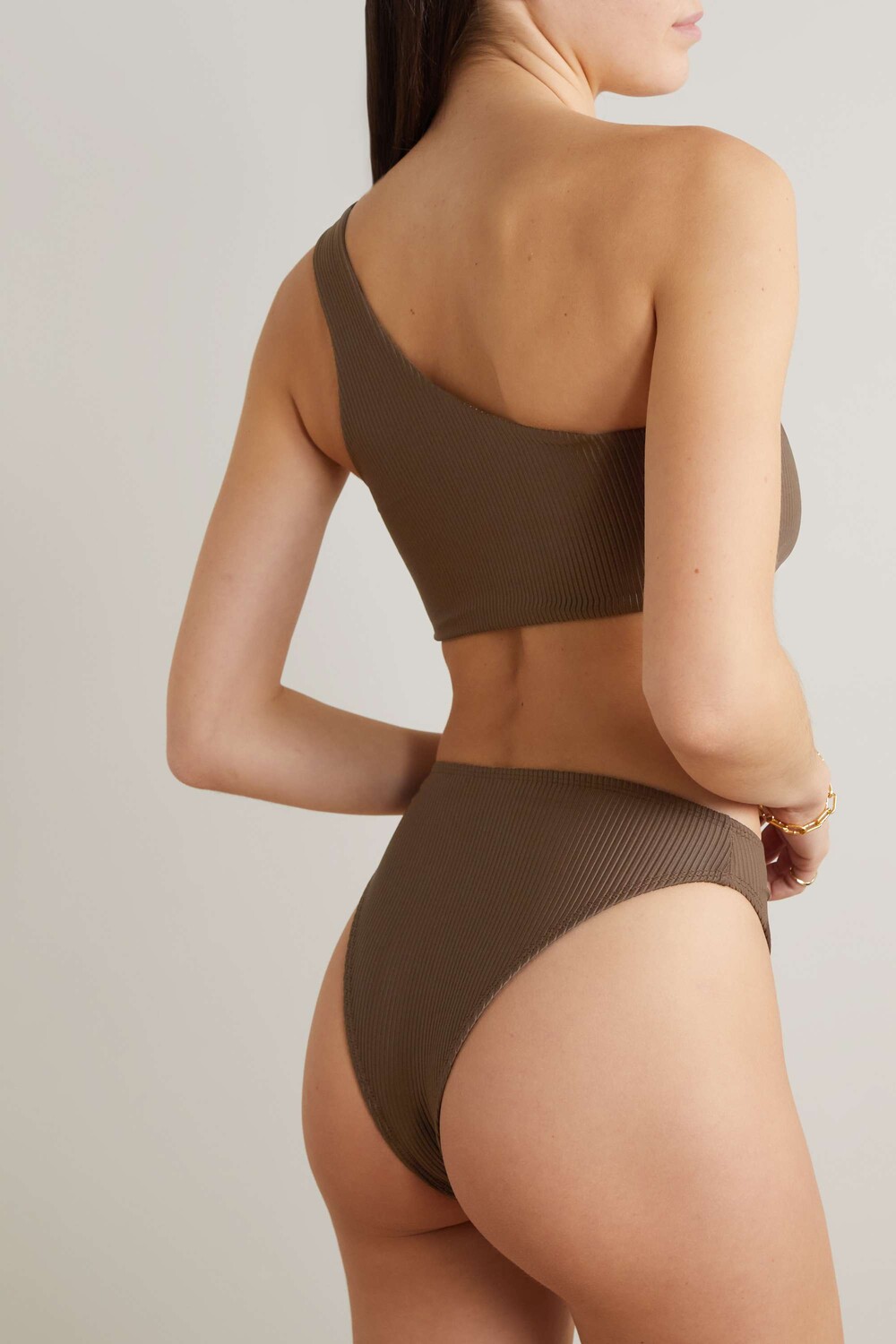

FAITHFULL THE BRAND + NET SUSTAIN Лиф бикини Recoletta на одно плечо из эластичного ЭКОНИЛА, коричневый