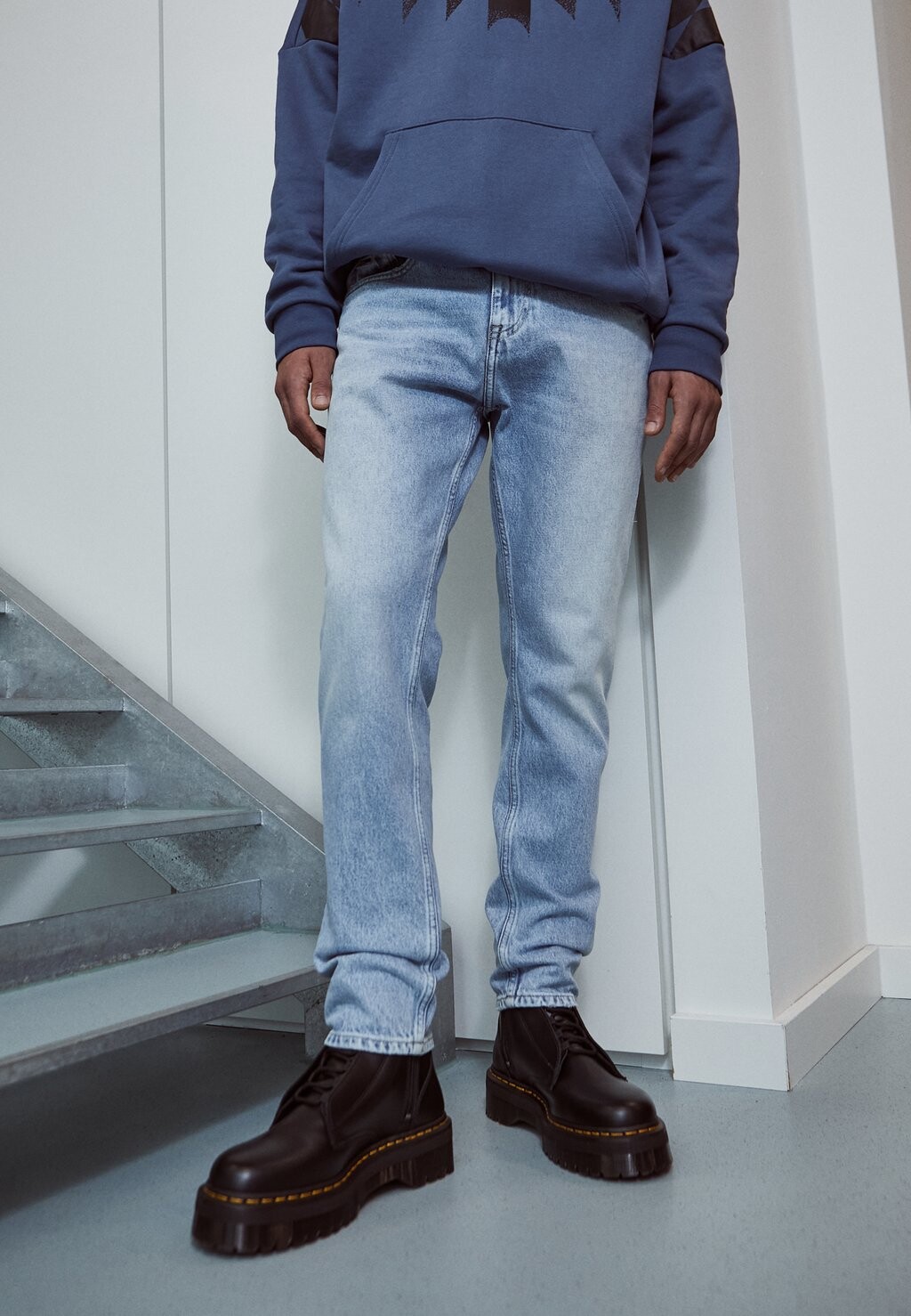 

Джинсы Tapered Tommy Jeans
