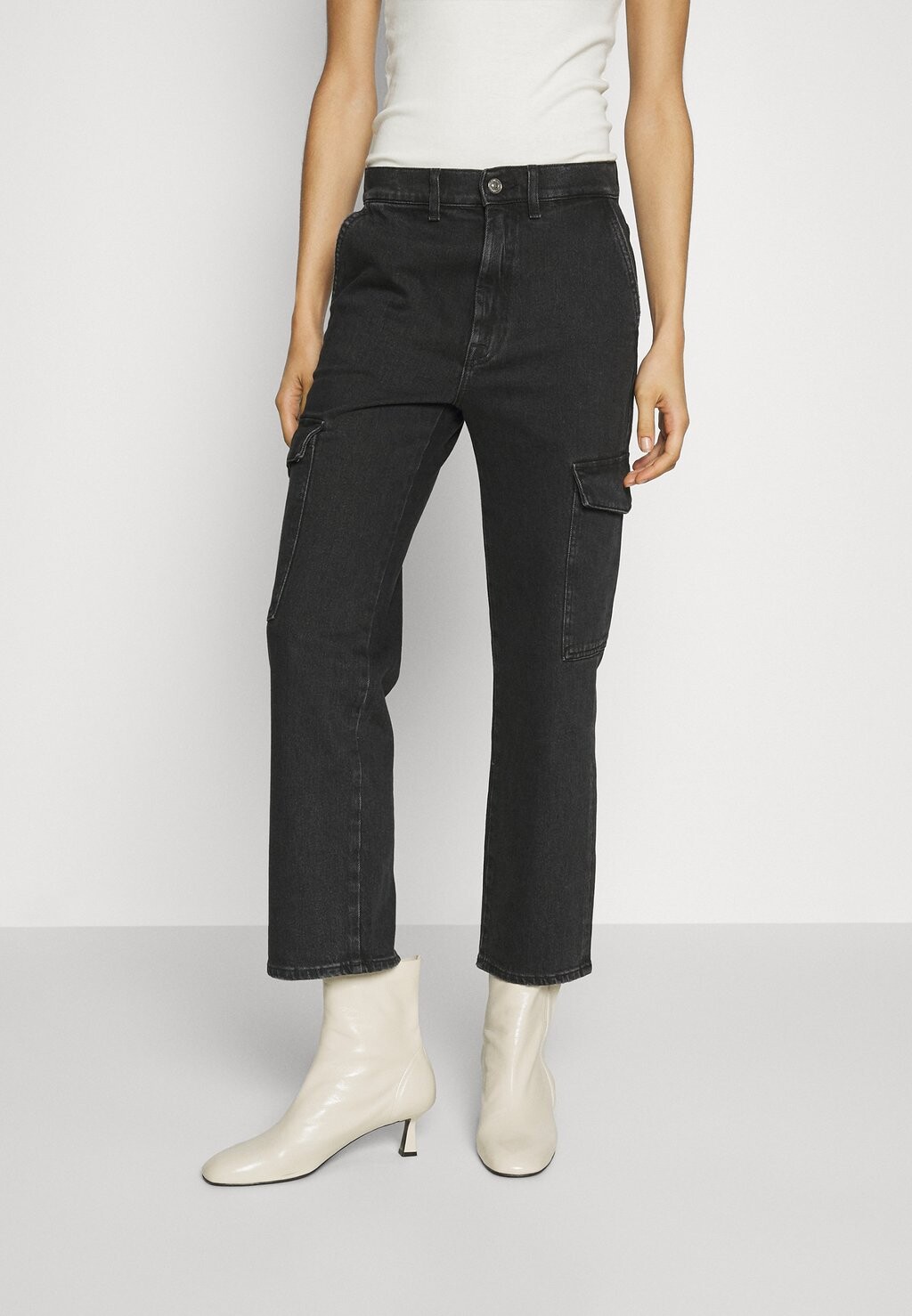 

Брюки карго 7 for all mankind LOGAN COLLIDE, цвет black