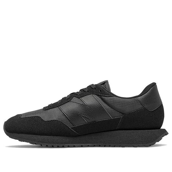 

Кроссовки 237 New Balance, черный
