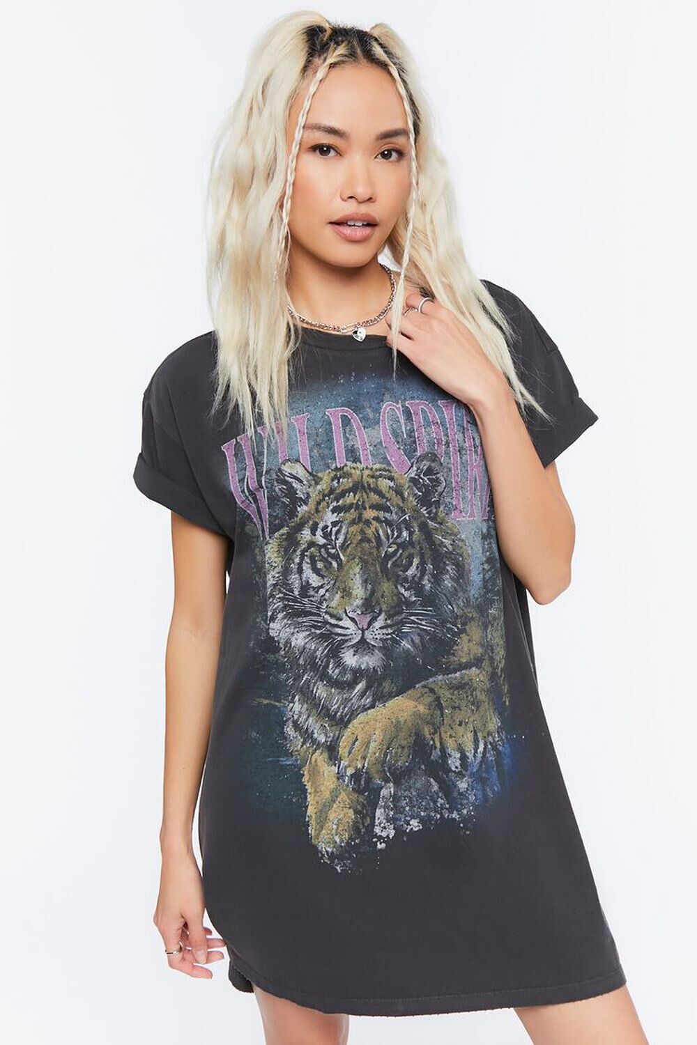 

Платье-футболка с рисунком Wild Spirit Forever 21, черный