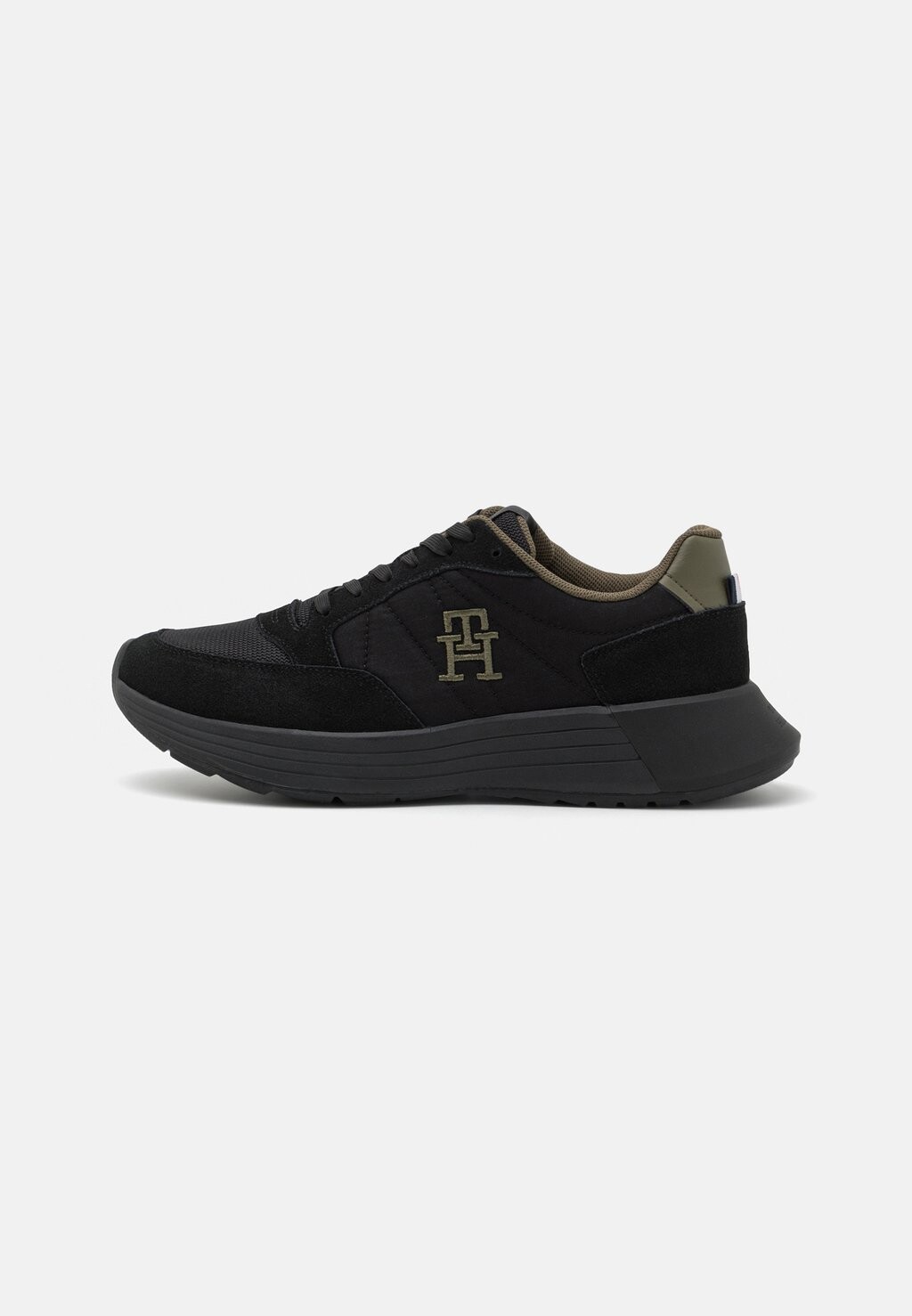 

Кроссовки Tommy Hilfiger Classic Elevated Runner, тройной черный