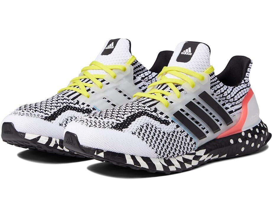

Кроссовки Adidas Ultraboost 5.0, цвет White/Black/Turbo