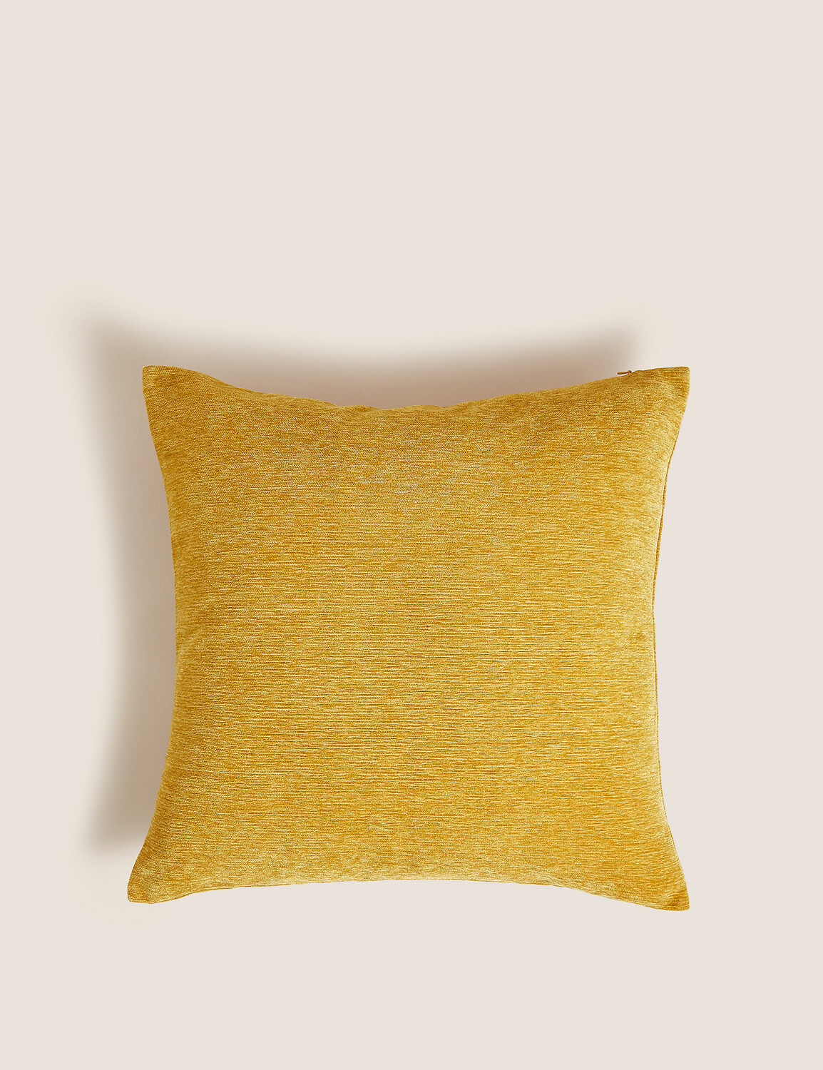 

Подушка из синели Marks & Spencer, охра