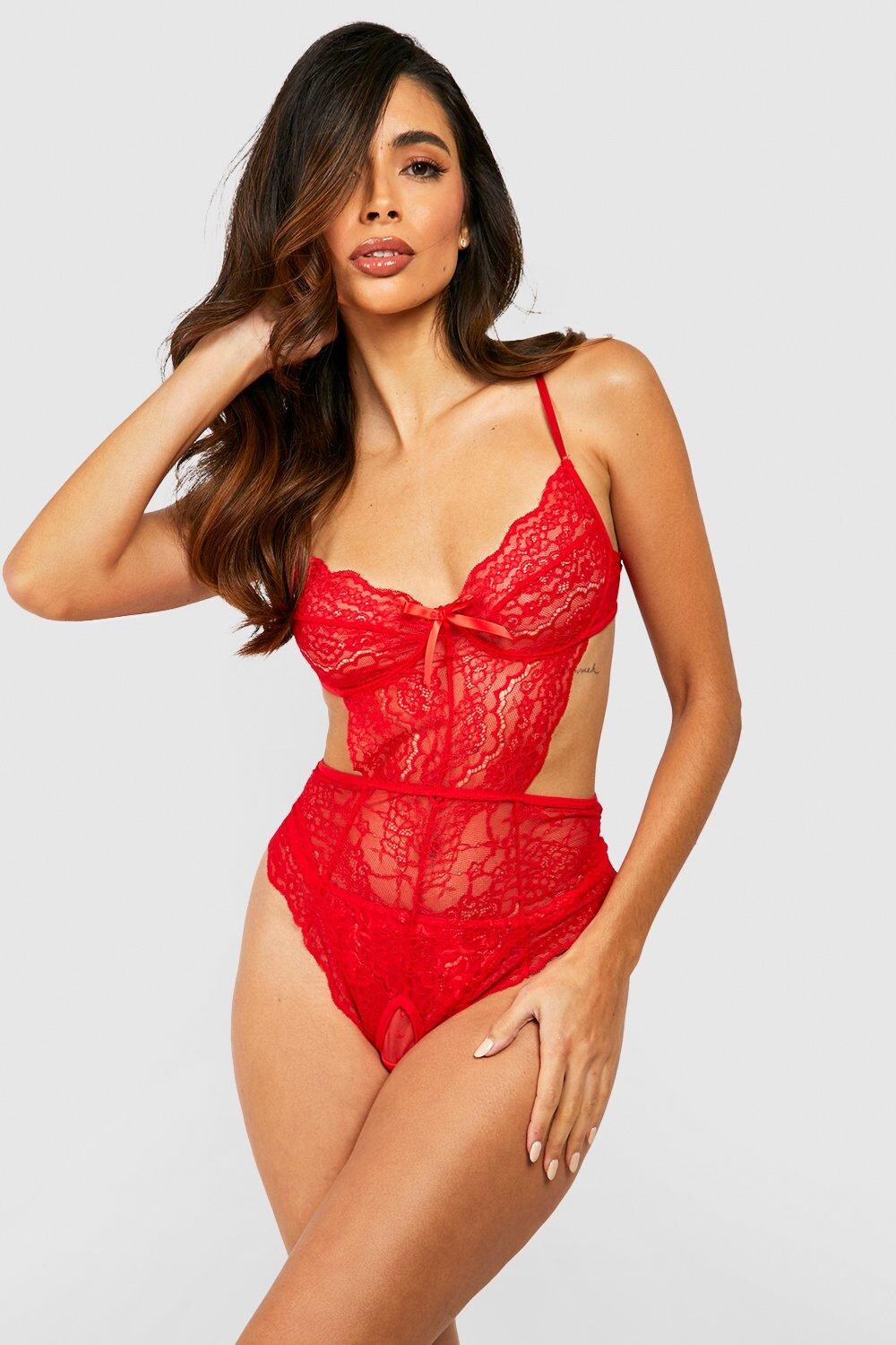 

Кружевное боди с вырезами Valentine's boohoo, красный