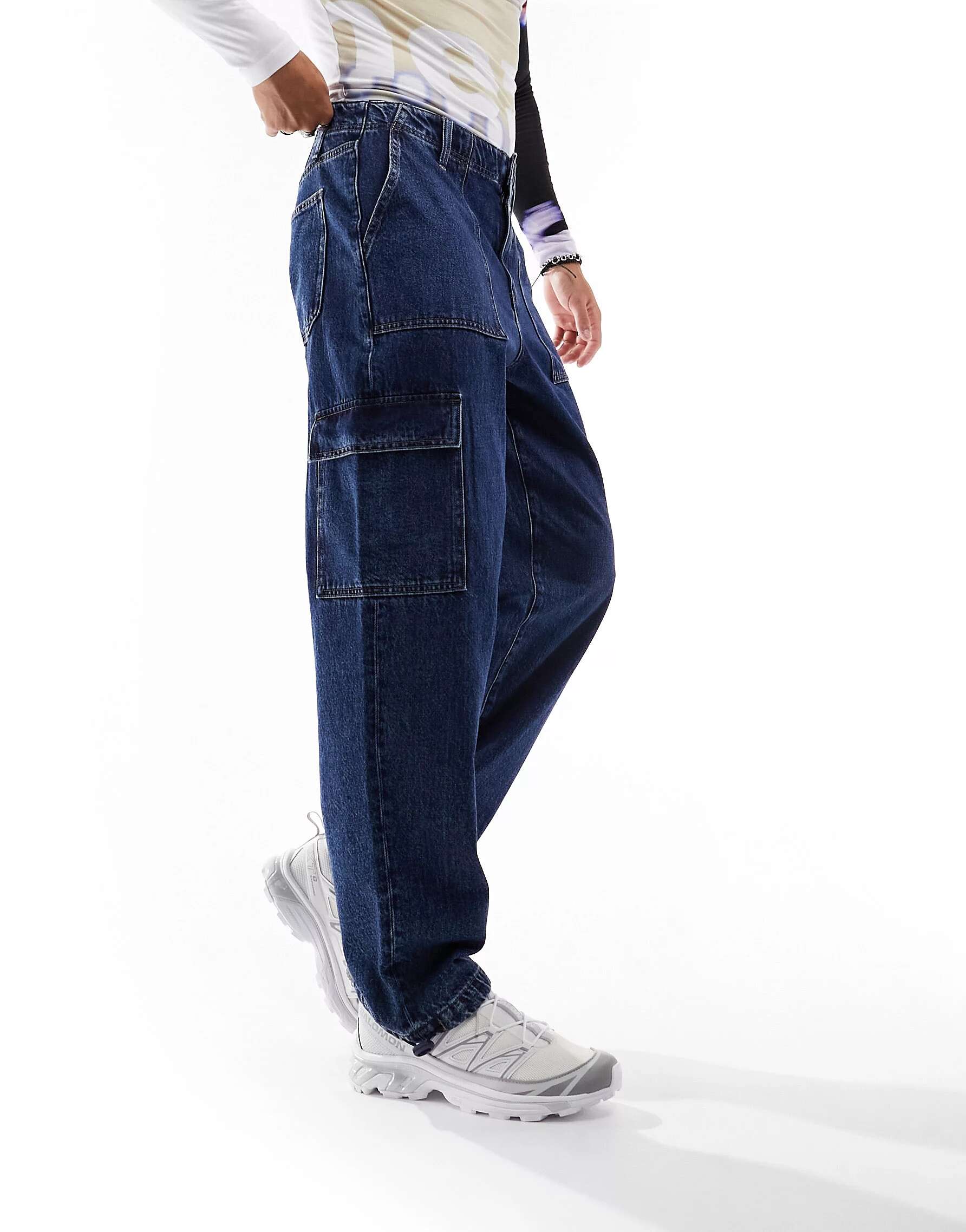 Темно-синие мешковатые джинсы с карманами-карго ASOS