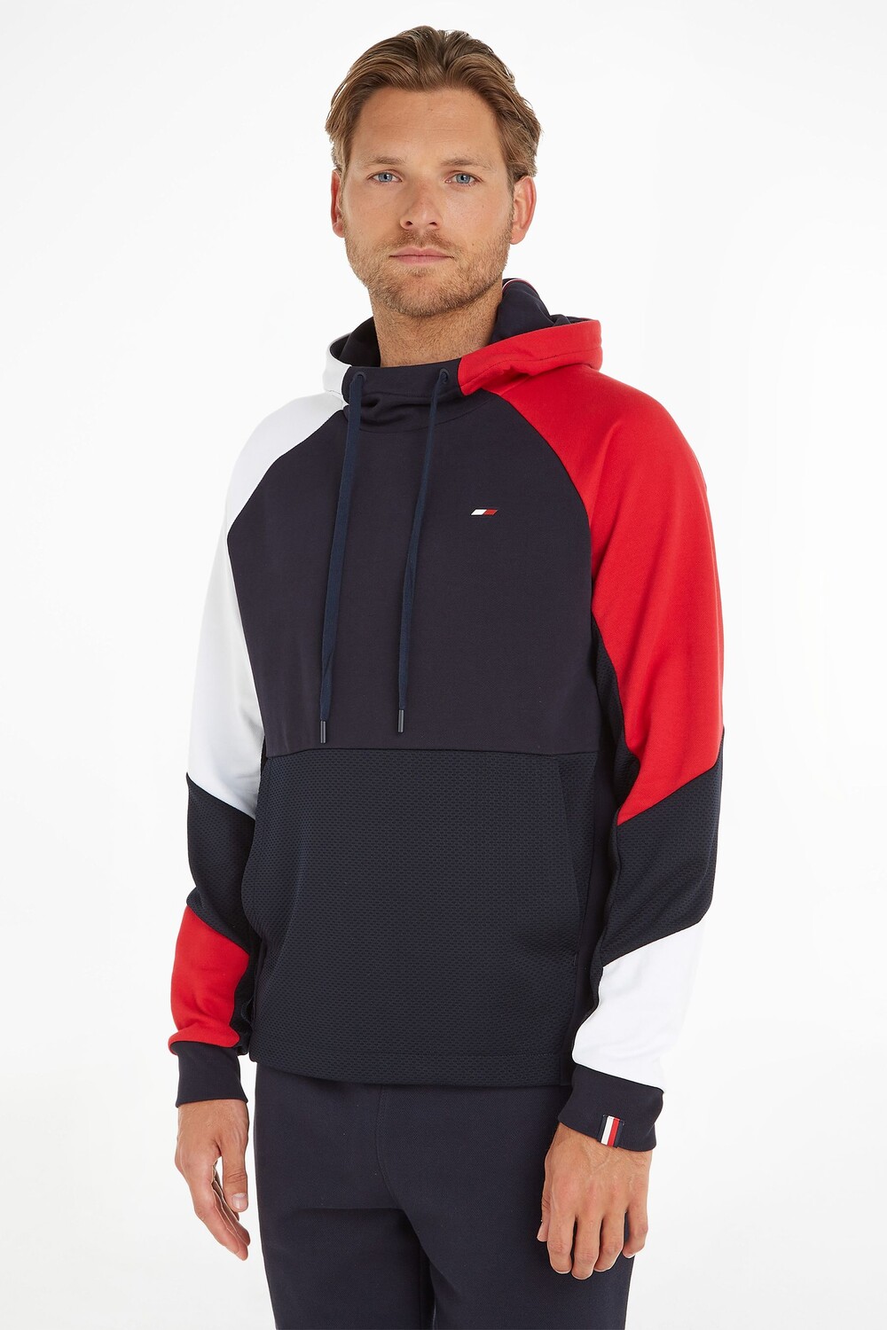 

Синяя толстовка в стиле колор-блок Tommy Hilfiger, синий