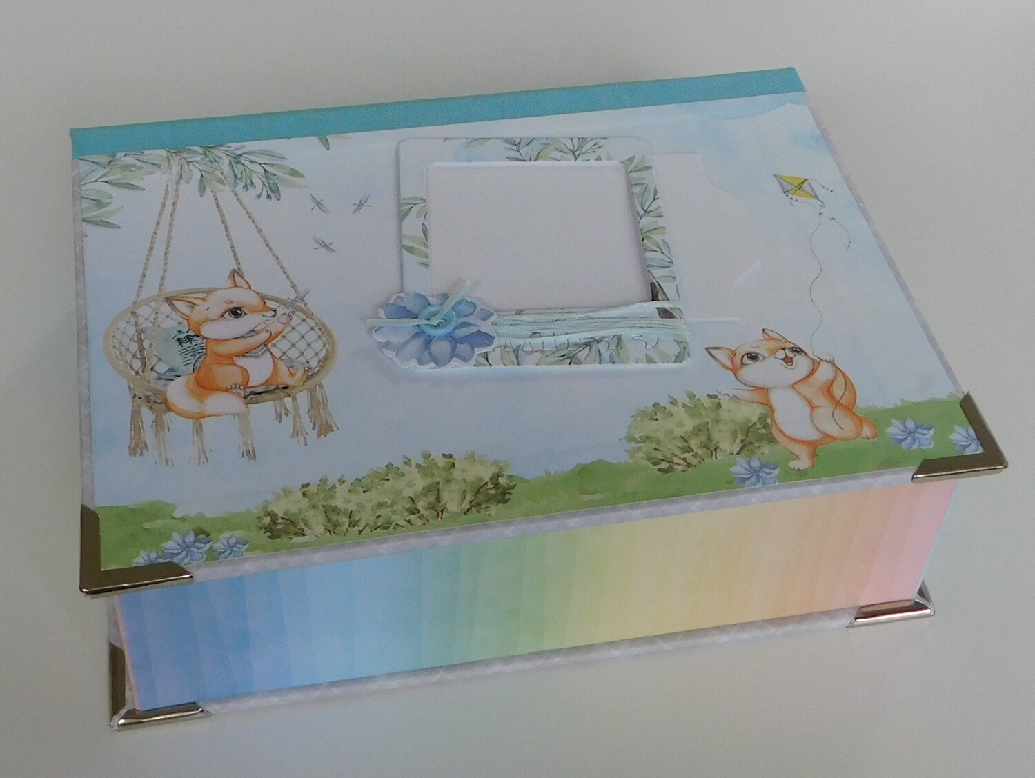 

Niedliche Klappbox für Babys Schachtel Fotokiste Geschenkverpackung Erinnerung Schatzkiste Sammelbox Taufgeschenk für Jungen und Mädchen